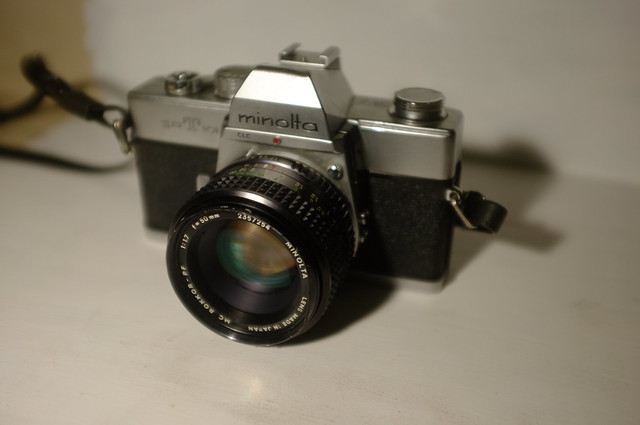 Minolta SRT101